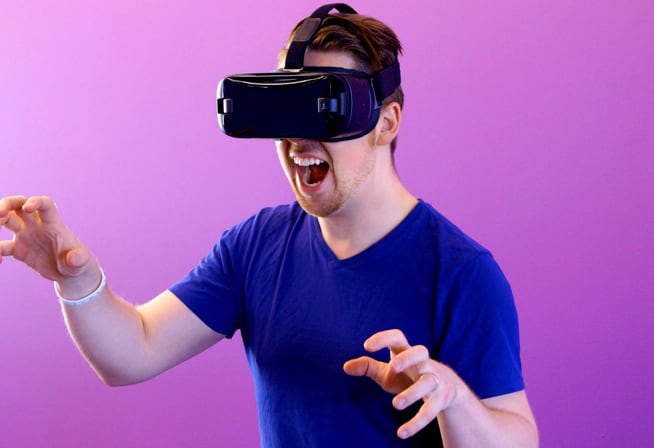 A man using VR headsets